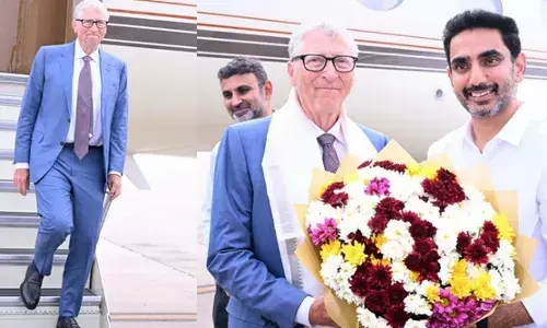 BILL GATES: గన్నవరం చేరుకున్న బిల్గేట్స్.. BILL GATES: గన్నవరం చేరుకున్న బిల్గేట్స్..