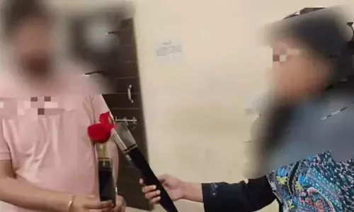 విడాకుల కోసం కోర్టుకెక్కిన భార్యాభర్తలు.. ప్రేమికుల రోజున కలిపిన న్యాయమూర్తి..