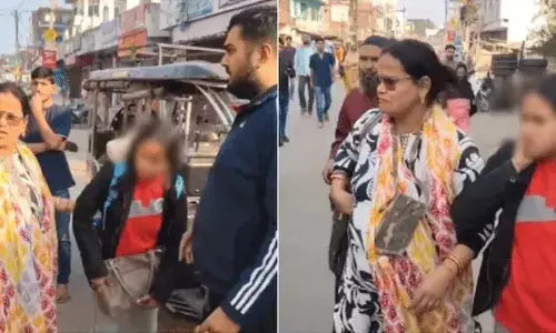 Bihar: అమ్మకి ఎందుకంత కోపం.. రోడ్డుమీద బిడ్డను కొడుతూ, బ్యాగ్ లో ఇటుకలు పెట్టి మోయిస్తూ..