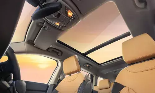 Jeep Meridian Track Edition : రోడ్లపై రాజసం.. జీప్ మెరిడియన్ ట్రాక్ ఎడిషన్ వచ్చేసింది. Jeep Meridian Track Edition : రోడ్లపై రాజసం.. జీప్ మెరిడియన్ ట్రాక్ ఎడిషన్ వచ్చేసింది.