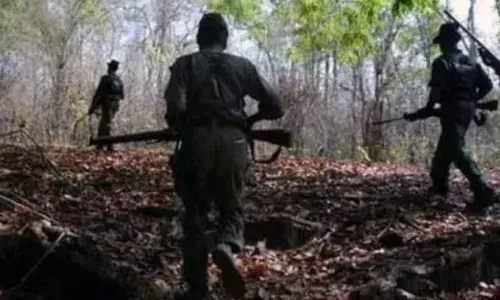 Chhattisgarh: కర్రెగుట్టలో భారీ ఎన్‌కౌంటర్‌.. ఐదుగురు మావోల హతం