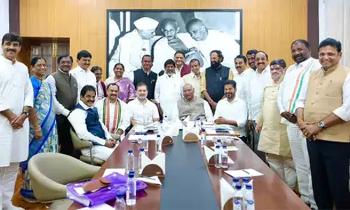 CONGRESS: ప్రజల తెలంగాణ లక్ష్యంగా ముందుకు కదలండి