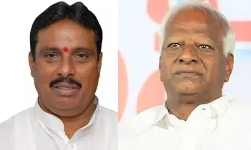 Telangana Defection Case : ఆ ఇద్దరిపై అనర్హత వేటు వేస్తారా.. క్లీన్ చిట్ ఇస్తారా..?