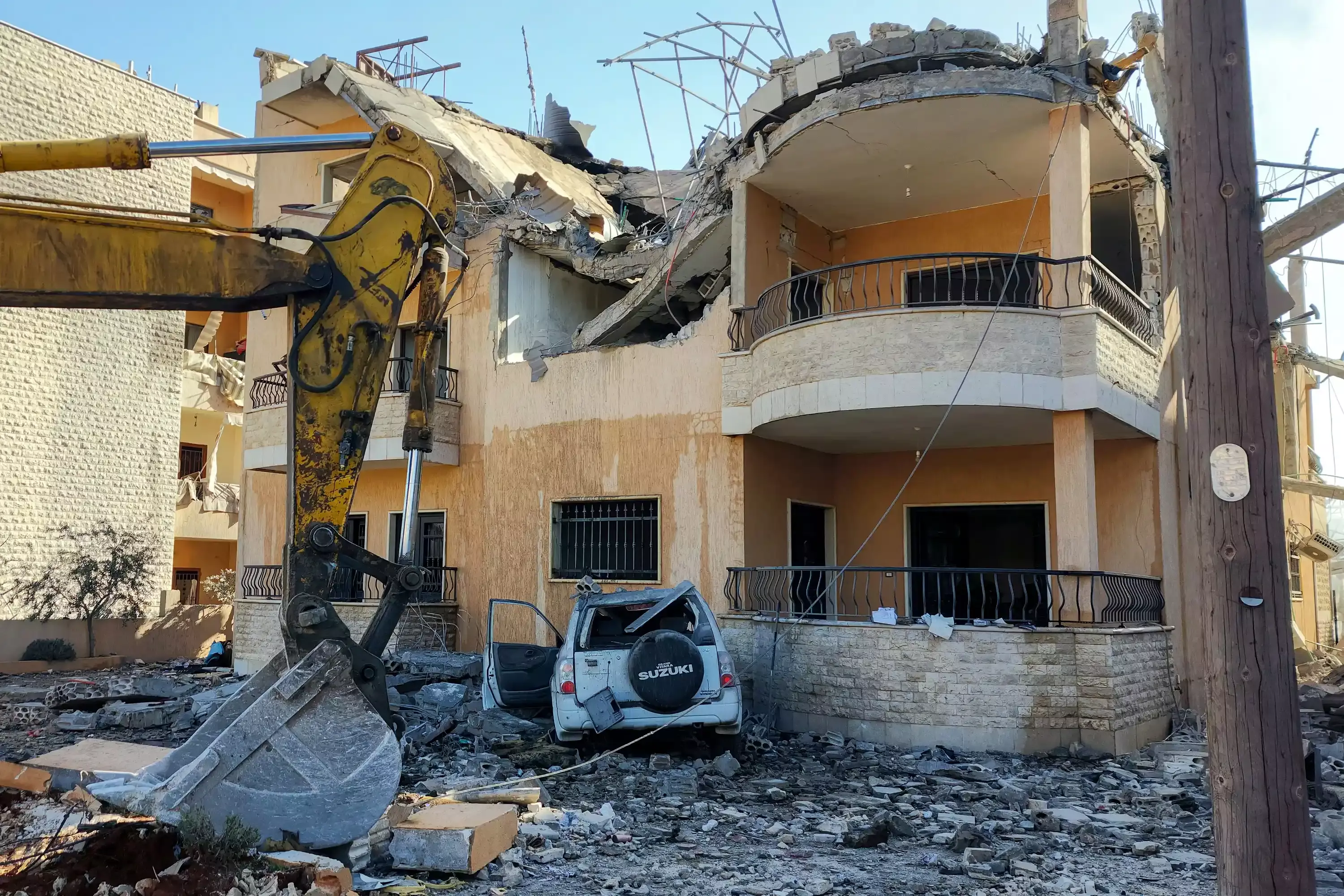 Israel: లెబనాన్‌లోని బెకా లోయపై ఇజ్రాయెల్ వైమానిక దాడులు