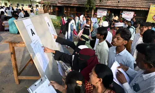 AP: ఇంటర్ పరీక్షలు ప్రారంభం