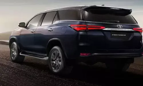 Toyota Fortuner : ఫార్చ్యూనర్ కొత్త విశ్వరూపం..అదిరిపోయే ఫీచర్లతో వస్తున్న మోడీ సర్కార్ ఫేవరెట్ ఎస్‌యూవీ.
