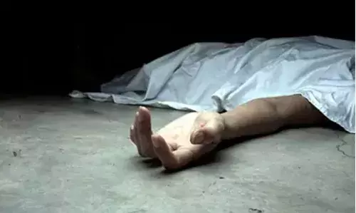 HYD: ఒకే కుటుంబంలో ముగ్గురు ఆత్మహత్య