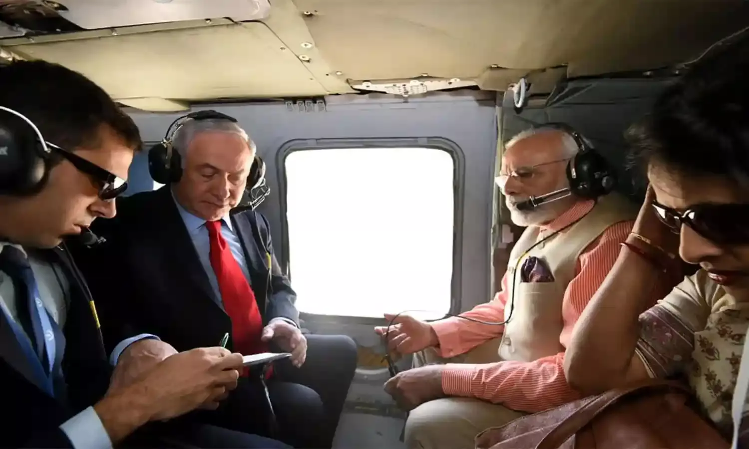 PM Modi: నేటి నుంచి 2 రోజులు ఇజ్రాయెల్లో మోడీ పర్యటన.. కీలక ఒప్పందాలు ? PM Modi: నేటి నుంచి 2 రోజులు ఇజ్రాయెల్లో మోడీ పర్యటన.. కీలక ఒప్పందాలు ?