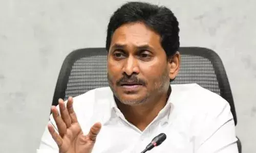 YS Jagan : జగన్ స్వార్థానికి బలైపోతున్న ఐపీఎస్ అధికారులు..