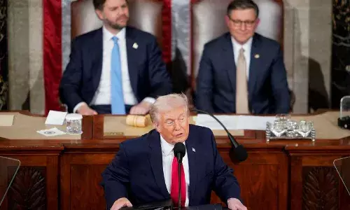 Donald Trump: ఇరాన్ క్షిపణులు అమెరికాను తాకుతాయన్న ట్రంప్.. అంట లేదన్న నిఘా వర్గాలు Donald Trump: ఇరాన్ క్షిపణులు అమెరికాను తాకుతాయన్న ట్రంప్.. అంట లేదన్న నిఘా వర్గాలు