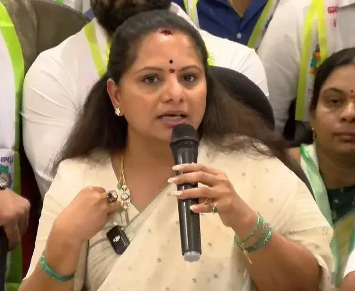 CBI: కల్వకుంట్ల కవితకు సీబీఐ బిగ్ షాక్