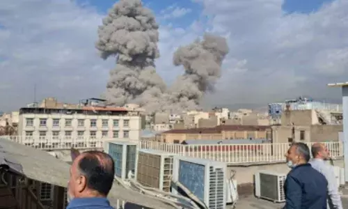 WAR TENSIONS: భయం గుప్పిట్లో టాలీవుడ్ సెలెబ్రెటీలు