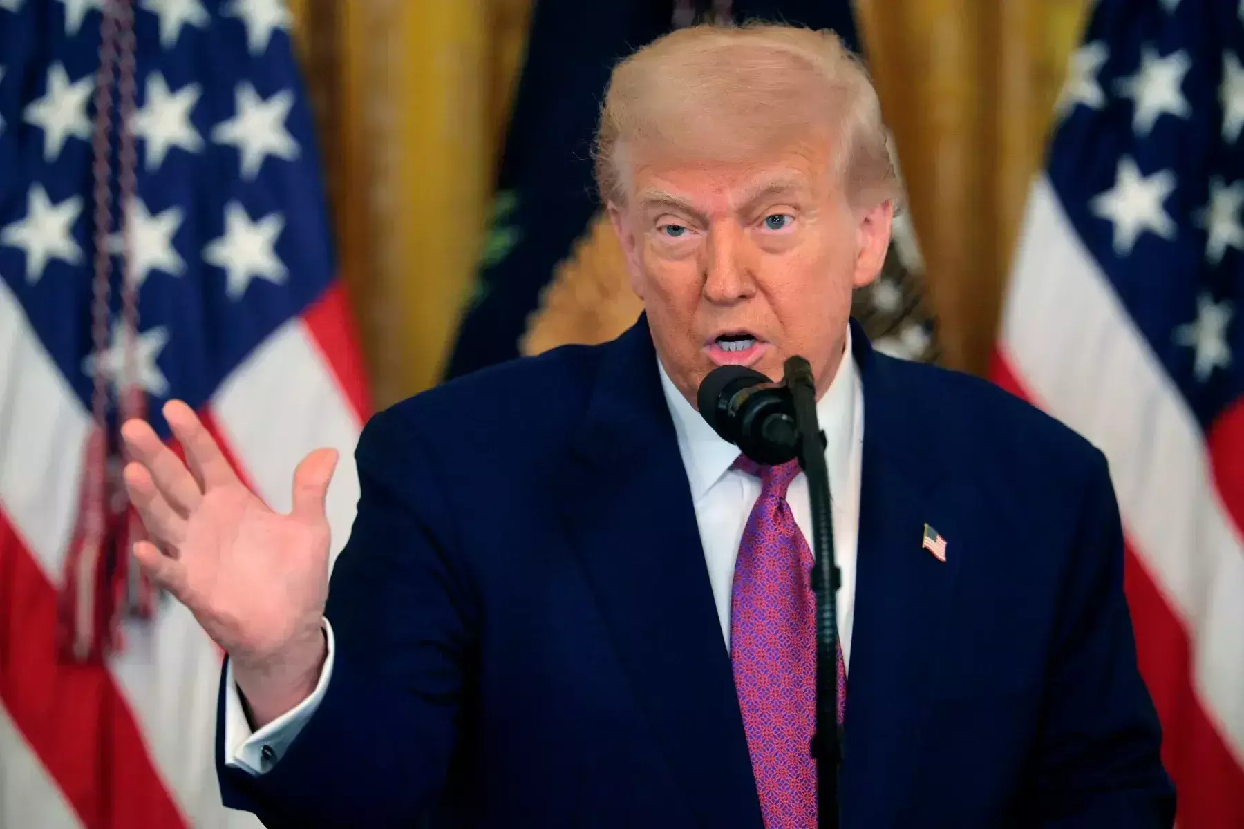 Donald Trump: తమ జోలికి ఎవరు వచ్చినా వదిలి పెట్టేది లేదన్న డొనాల్డ్ ట్రంప్