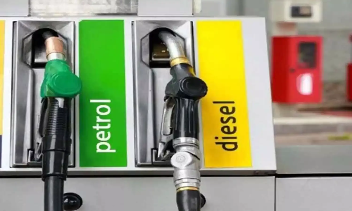 Petrol Diesel Prices : యుద్ధం ముదిరినా పెట్రోల్ పెరగదా? ఎన్నికల వేళ కేంద్రం మాస్టర్ ప్లాన్.