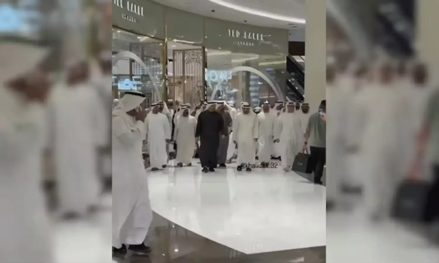 ఇరాన్ దాడుల మధ్య దుబాయ్ మాల్ సందర్శించిన యుఎఇ అధ్యక్షుడు ఇరాన్ దాడుల మధ్య దుబాయ్ మాల్ సందర్శించిన యుఎఇ అధ్యక్షుడు