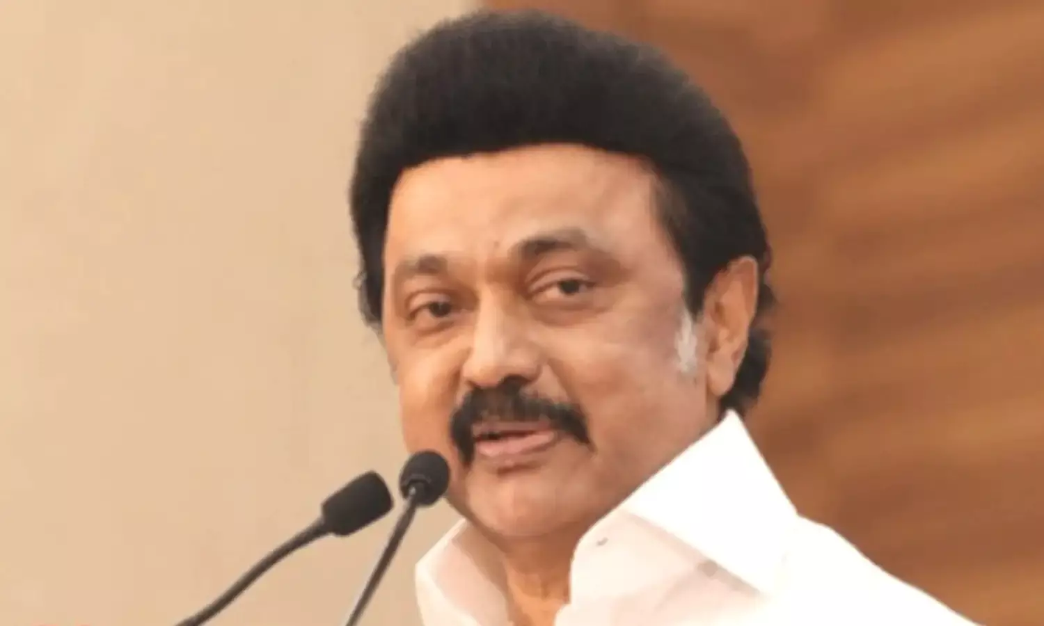 Tamilnadu: 37 లక్షల మంది లబ్ధిదారులకు రూ.2,000 ప్రత్యేక నిధిని ప్రకటించిన స్టాలిన్ Tamilnadu: 37 లక్షల మంది లబ్ధిదారులకు రూ.2,000 ప్రత్యేక నిధిని ప్రకటించిన స్టాలిన్