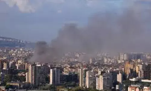 Israel-Lebanon: లెబనాన్పై ఇజ్రాయెల్ దాడి తీవ్రతరం, బీరూట్ను ఖాళీ చేయాలని హెచ్చరికలు Israel-Lebanon: లెబనాన్పై ఇజ్రాయెల్ దాడి తీవ్రతరం, బీరూట్ను ఖాళీ చేయాలని హెచ్చరికలు