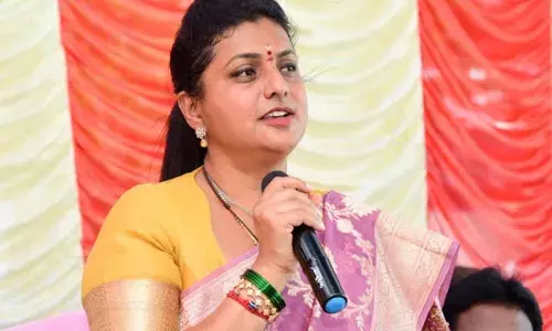 Roja : రోజా అనుచిత వ్యాఖ్యలు.. దుమ్మెత్తిపోస్తున్న ప్రజలు..