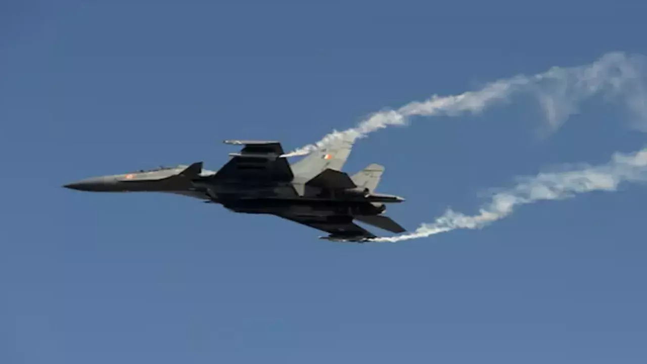 Sukhoi Su-30MKI: అసోంలో అదృశ్యమైన సుఖోయ్ యుద్ధ విమానం..