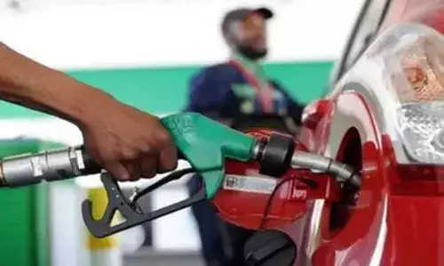 PETROL: భారత్‌లోనూ పెట్రోల్ ధర పెరుగుతుందా. ?
