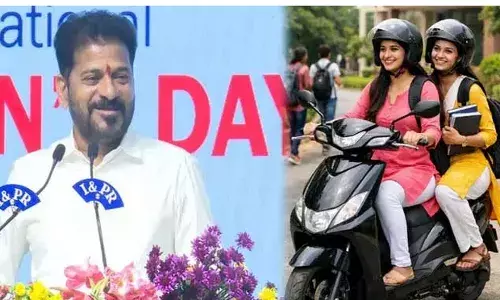 CM REVANTH: కాలేజీ విద్యార్థినులకు ఎలక్ట్రికల్ స్కూటీలు