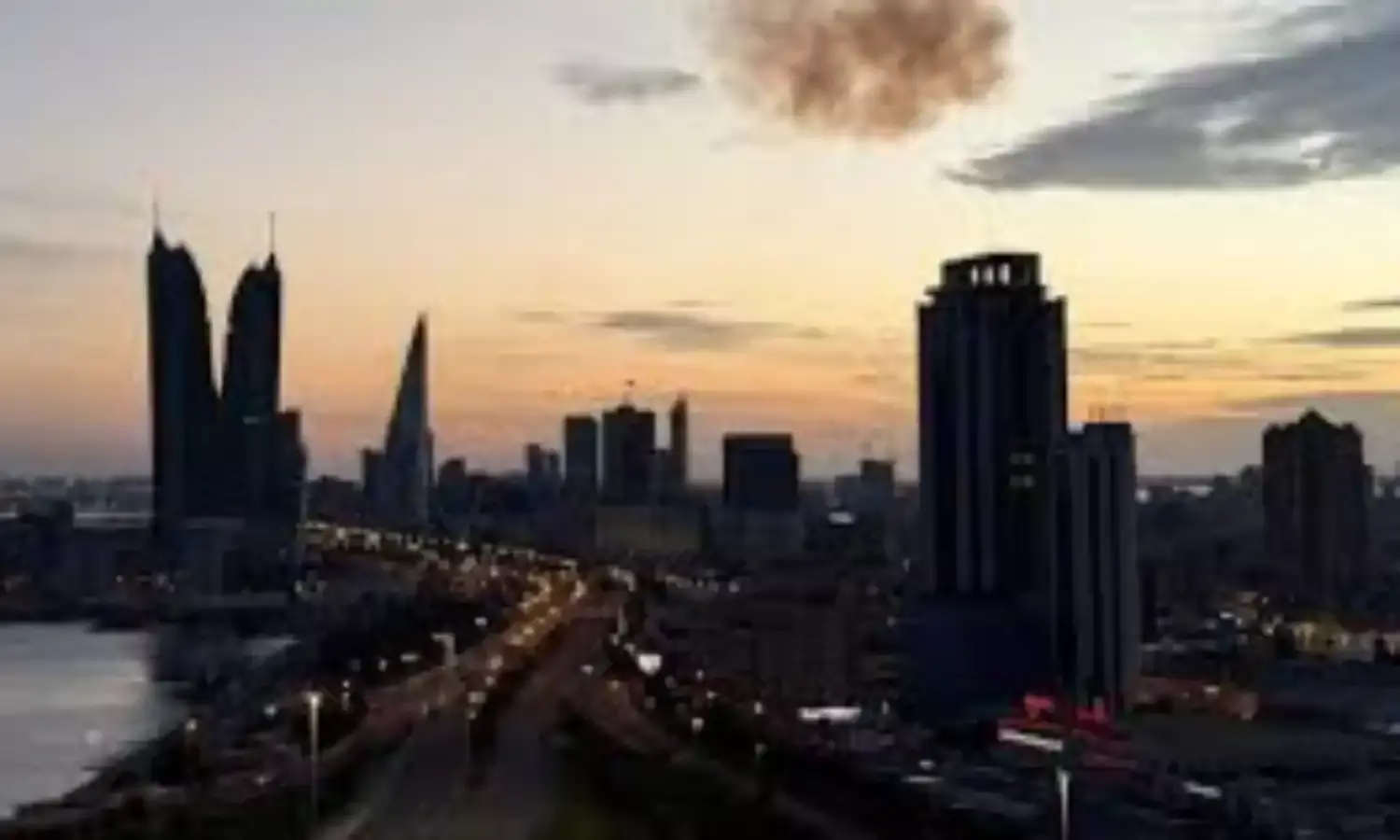 UAE Attacks On Iran: ఇరాన్‌పై యూఏఈ ప్రత్యక్ష దాడి.. కీలక నీటి ప్లాంట్ లక్ష్యం