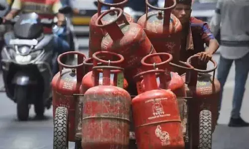 Gas Supply : ఫ్యాక్టరీలకు కట్..వంటగదికి ఫుల్..దేశంలో అమల్లోకి వచ్చిన గ్యాస్ రెగ్యులేషన్ ఆర్డర్ 2026.