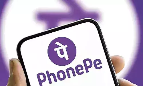 HYD METRO: మెట్రో ప్రయాణికులకు ఫోన్‌పే ‘ఆన్‌-ది-గో’ కార్డు