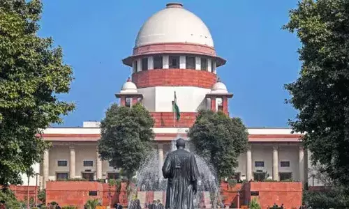 మహిళల బుుతు సెలవులకు దాఖలైన పిటిషన్.. విచారణకు నిరాకరించిన సుప్రీం..