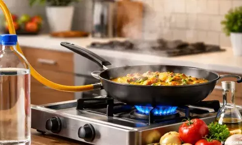 DME Fuel : ఏమిటీ డిఎమ్ఈ గ్యాస్? పాత స్టవ్, పాత సిలిండర్ తోనే వంట.. ఖర్చు లేకుండా సరికొత్త విప్లవం. DME Fuel : ఏమిటీ డిఎమ్ఈ గ్యాస్? పాత స్టవ్, పాత సిలిండర్ తోనే వంట.. ఖర్చు లేకుండా సరికొత్త విప్లవం.