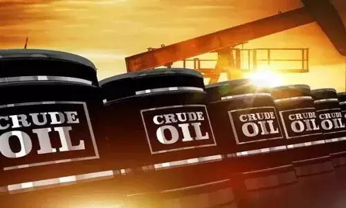 Crude Oil : భగ్గుమంటున్న చమురు ధరలు.. $105 దాటిన బ్రెంట్ క్రూడ్.. హోర్ముజ్ సెగతో ప్రపంచం విలవిల.