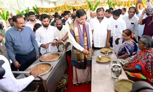 TTD: నిత్యాన్నదాన కేంద్రం ప్రారంభించిన టీటీడీ ఛైర్మన్