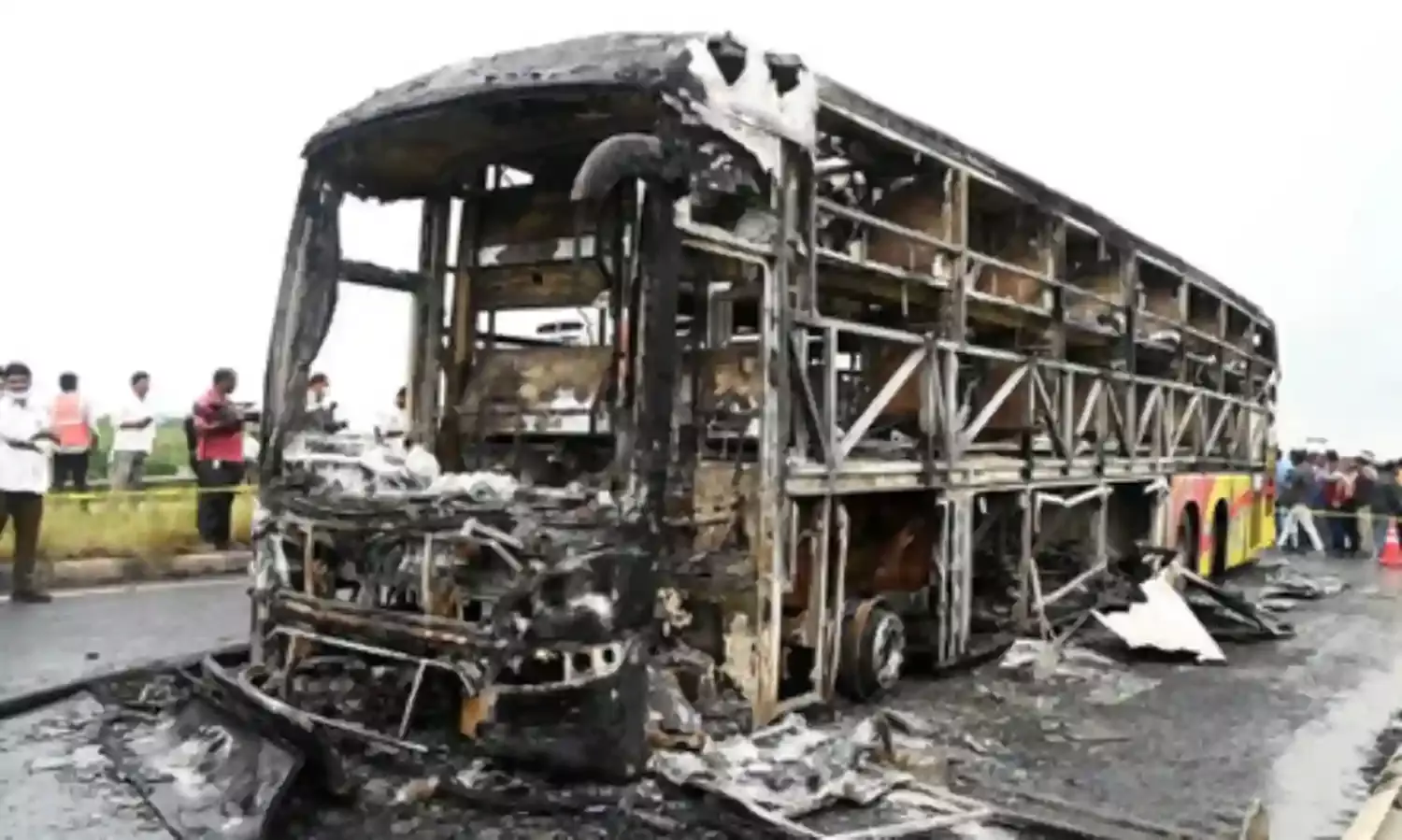 AP: ఆంధ్రప్రదేశ్లో స్లీపర్ బస్సులు రద్దు.. ? AP: ఆంధ్రప్రదేశ్లో స్లీపర్ బస్సులు రద్దు.. ?