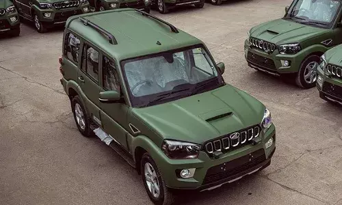 Car Paint Rules : జాగ్రత్త సుమా ! మీ కారుకు ఈ రంగు వేస్తే జైలు గ్యారెంటీ.. పోలీసులు కారును లాక్కెళ్లిపోతారు.