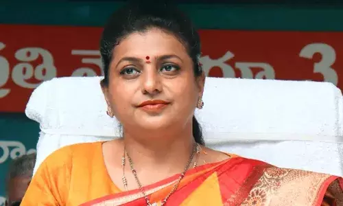 Roja : అవినీతి రోజా.. చెప్పేవన్నీ నీతులు.. చేసేవి ఇవేనా..?
