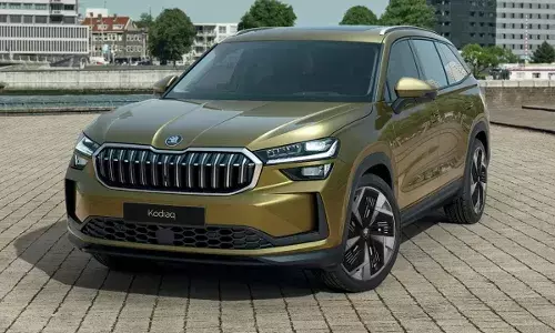 Skoda : స్కోడా కార్లపై భారీ డిస్కౌంట్.. రూ.3.5 లక్షల వరకు బంపర్ ఆఫర్.. కారు కొనడానికి ఇదే బెస్ట్ టైం.