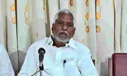 Jeevan Reddy : జీవన్ రెడ్డి రాక.. బీఆర్ ఎస్ కు లాభమా..?