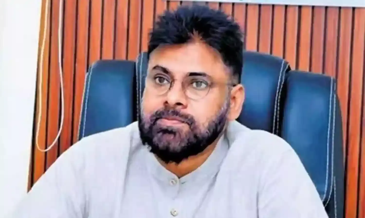 PAWAN: పవన్ కల్యాణ్ పెద్ద మనసు.. ఉన్నత విద్యకు చేయూత