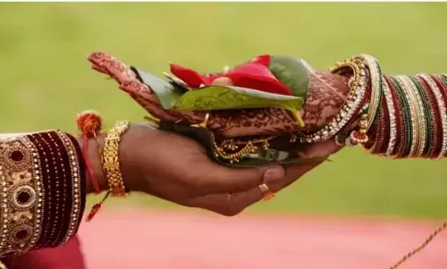 AP: డ్వాక్రా మహిళల కుమార్తెల పెళ్లికి రూ.1 లక్ష !